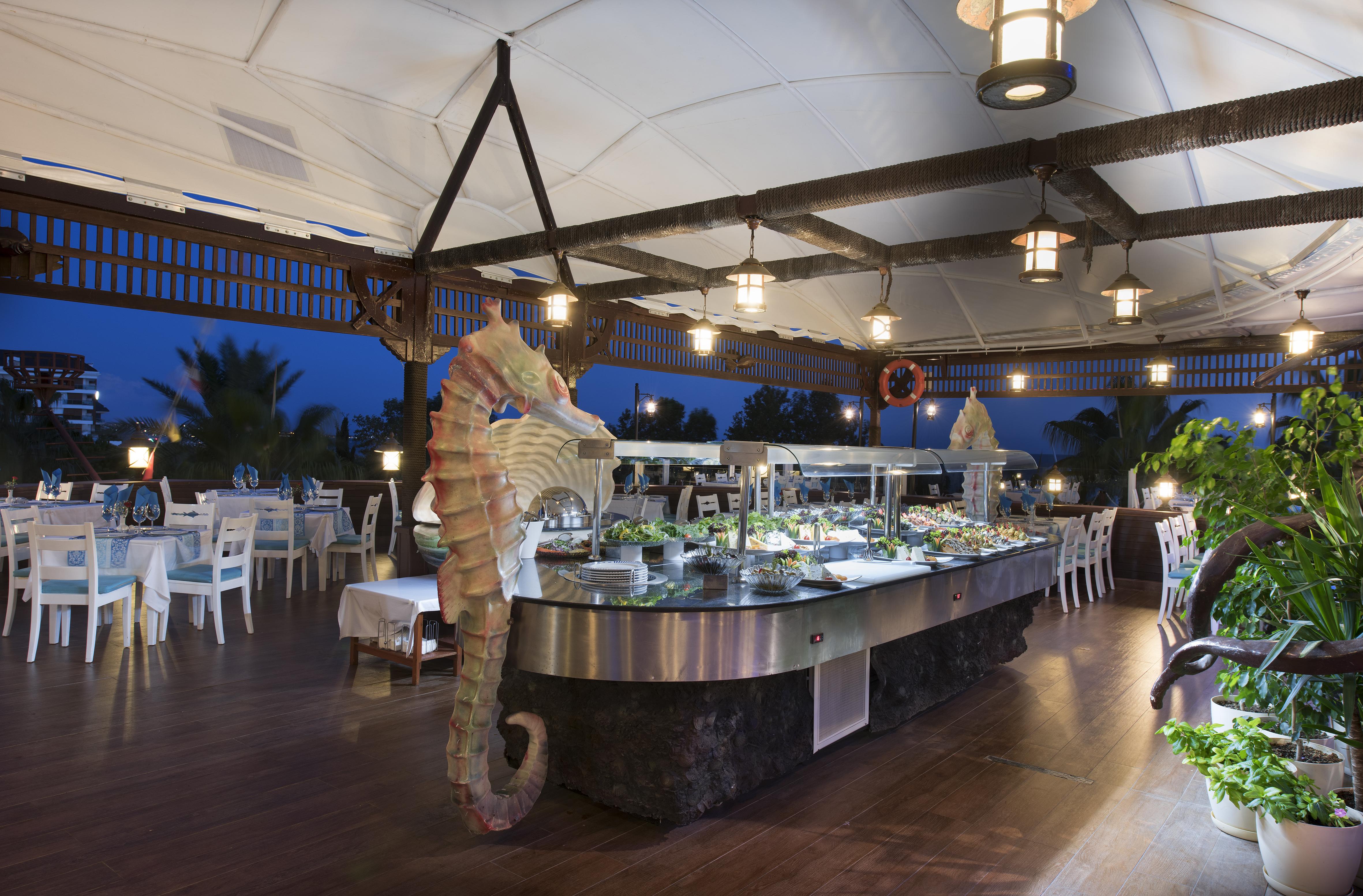 Sentido Kamelya Fulya Hotel & Aqua Colakli Εξωτερικό φωτογραφία A buffet at a hotel